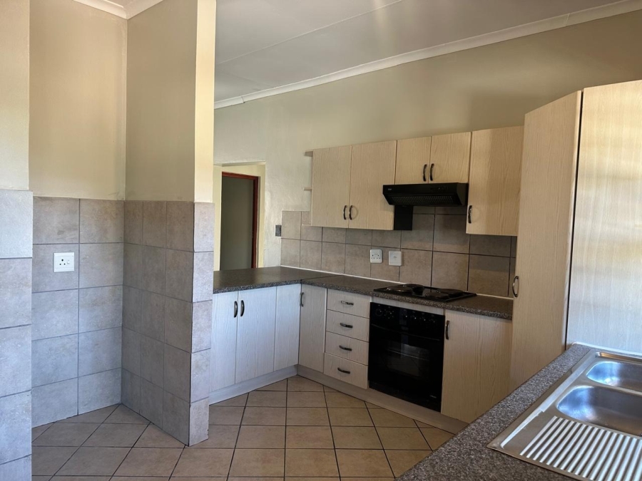 2 Bedroom Property for Sale in Waterval East North West